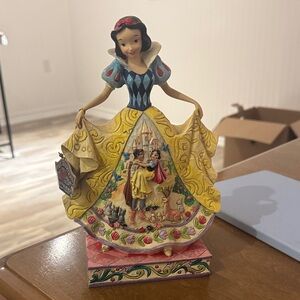Jim Shore Snow White Figurine with Yellow and Blue Dress